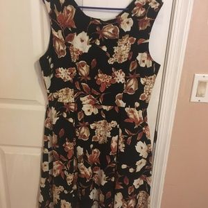 Modcloth Yellow Star Black/Tan Floral A line NWOT